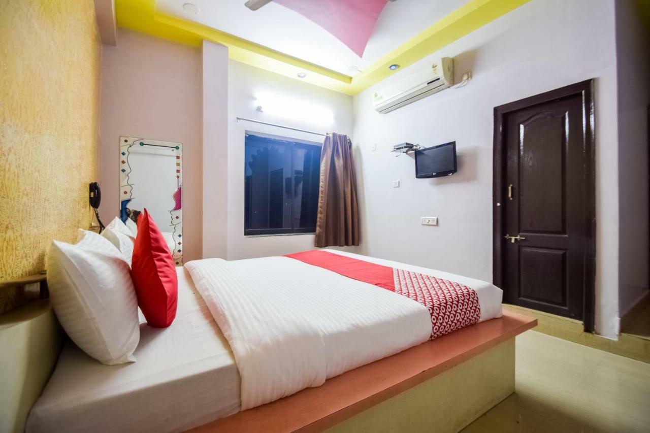 Hotel Palak Palace ウダイプル エクステリア 写真